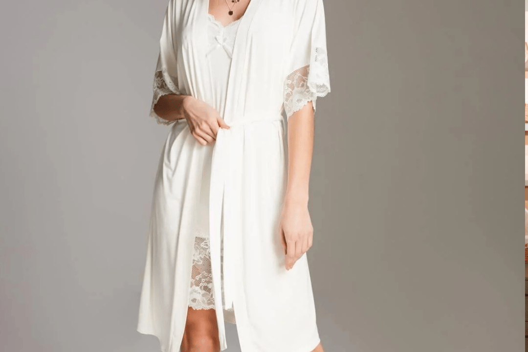 Koronkowy szlafrok – kiedy i jak go nosić