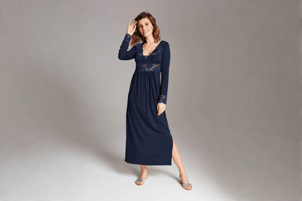 Koszule nocne dla kobiet 60+ – klasyka i wygoda w dobrym stylu