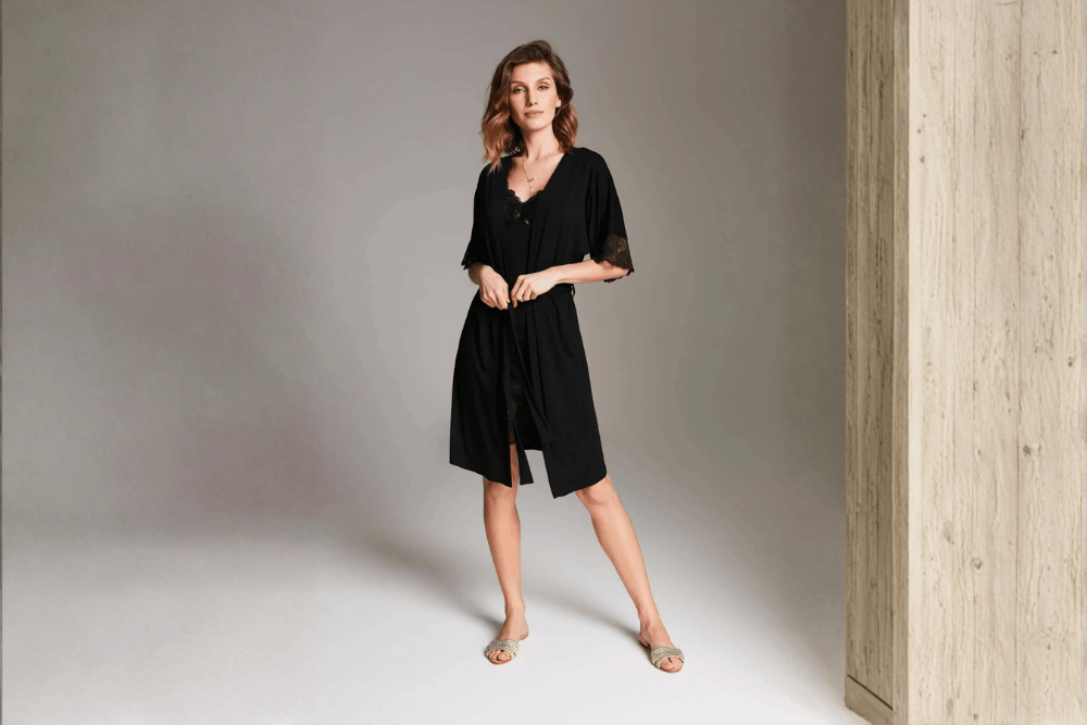 Szlafrok jako element domowego stylu – jak wyglądać elegancko po domu