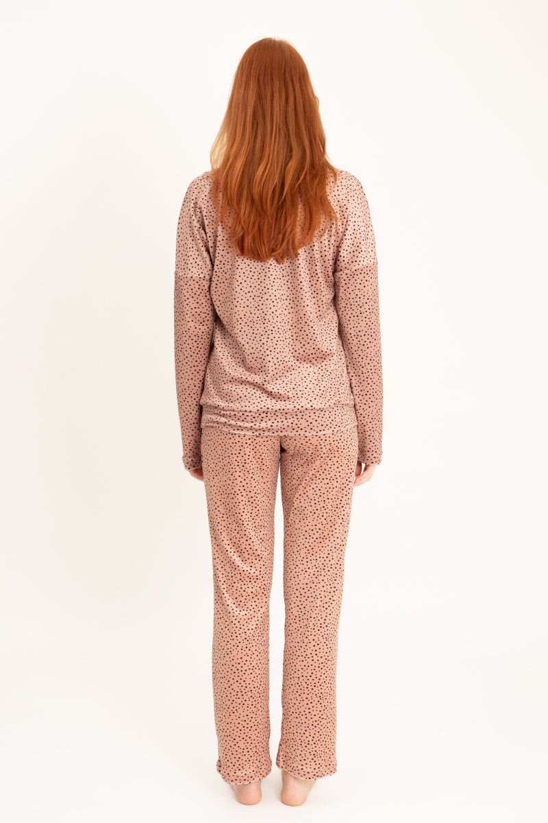 Welurowa piżama damska z kieszenią kangurką, beżowa_4