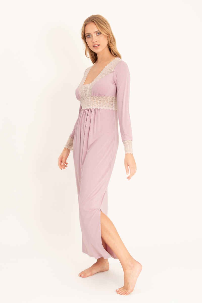 Elegancka koszula nocna z koronkowymi detalami, lila róż_2