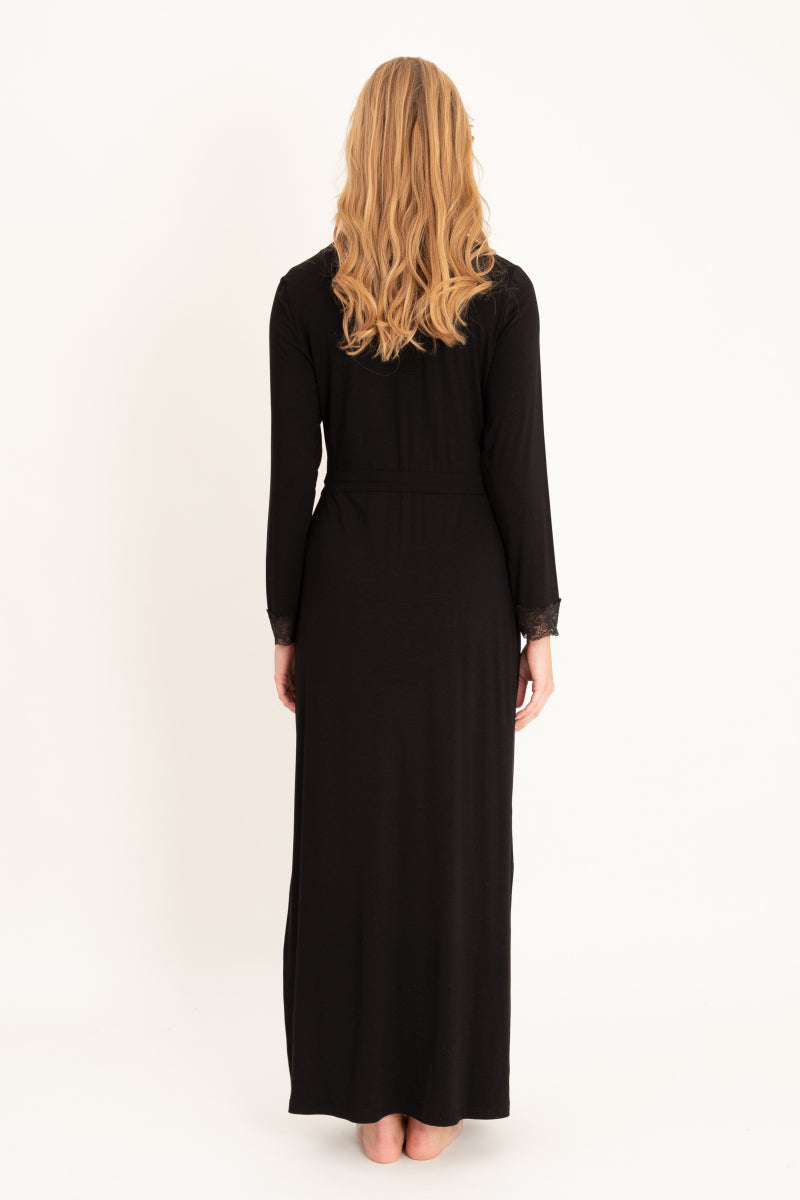 Długi szlafrok kopertowy z koronkowym wykończeniem, czarny_3