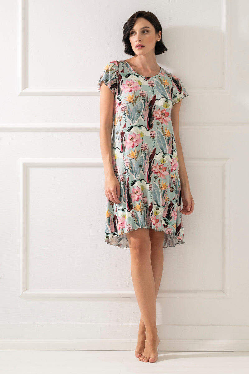 Wildflower short dress with a wavy bottom – floral print