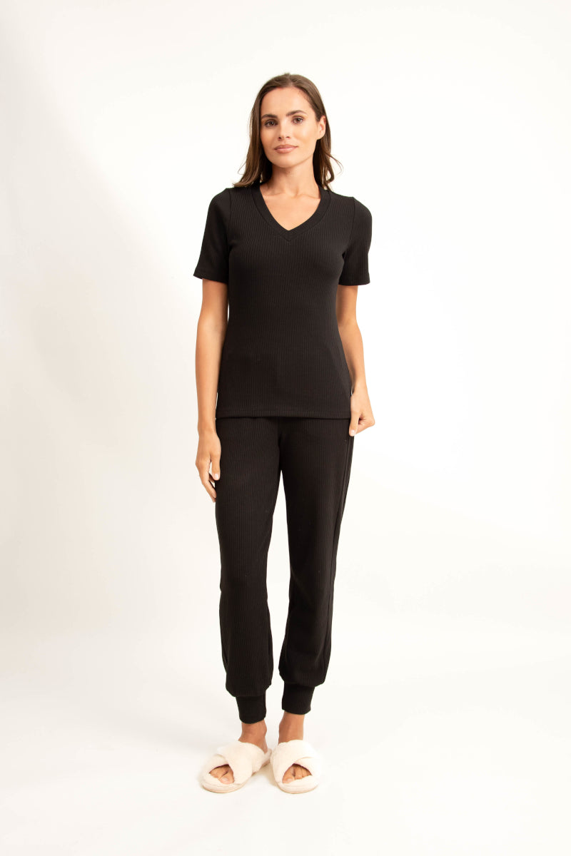 Loungewear viscose v-neck T-SHIRT – black