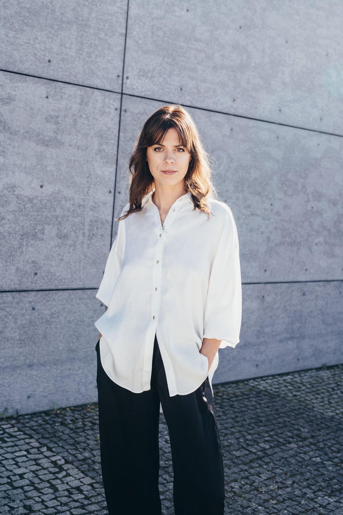 Echo oversize shirt made of viscose satin – cream