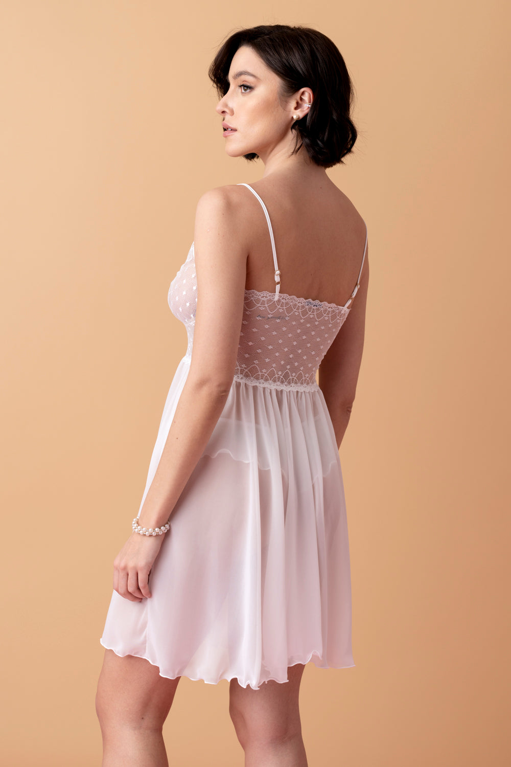 Ballade krótka koszulka nocna baby-doll z brazylianami – krem_3