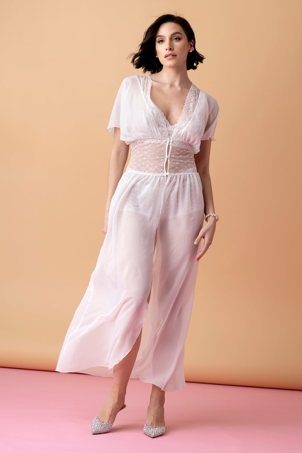 Ballade długi peniuar z koronkowym pasem – krem_5