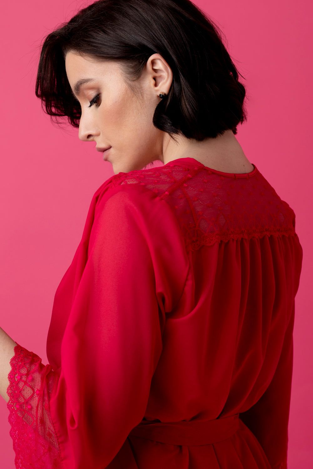 Ballade krótki peniuar z szyfonu i koronki – malina_2