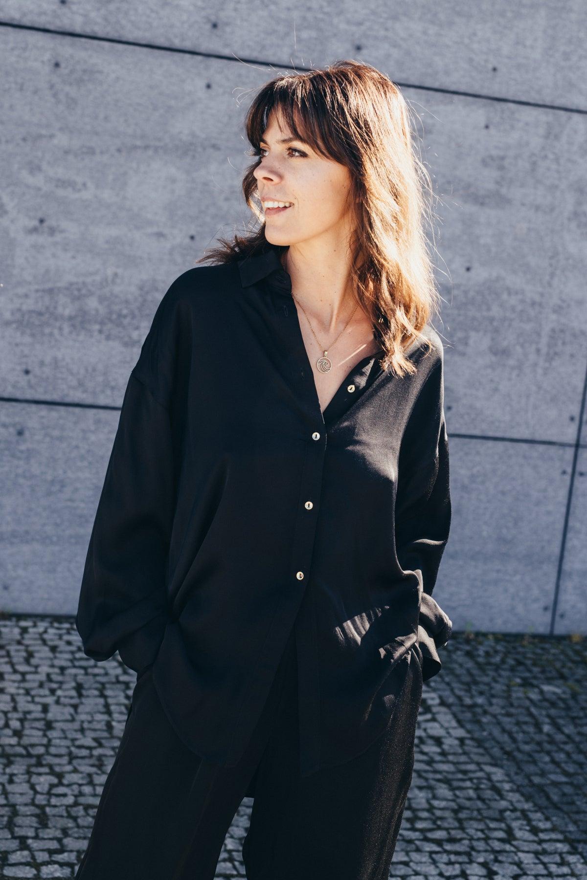 トップス yilon BIJOU OFFSHOULDER BLOUSE yilon 新作BIJOU OFFSHOULDER BLOUSE ホワイト - メルカリ