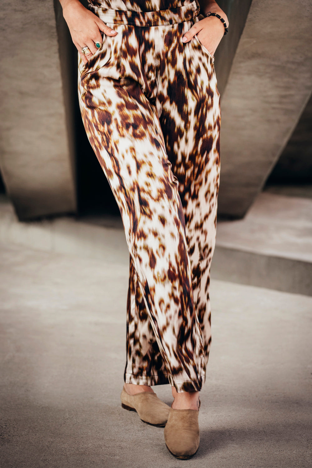 Echo wide leg trousers – chocolate print