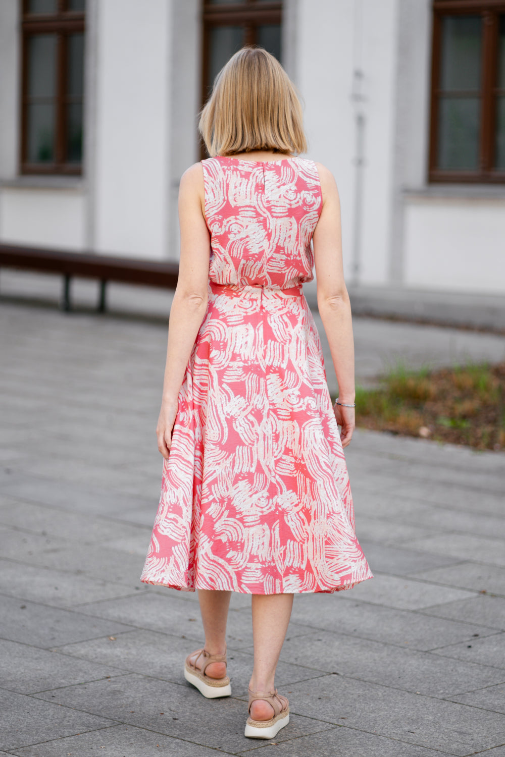 Echo wiskozowy top na szerokich ramiączkach – różowy print_9