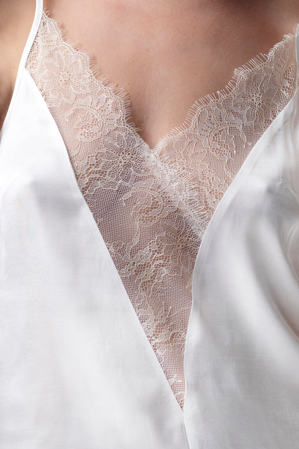 Grace komplet z wiskozowej satyny z koronką – kremowy_2