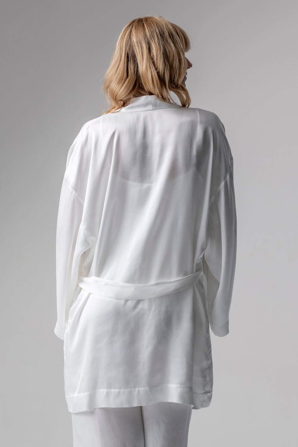 Grace krótki peniuar kimono z wiskozowej satyny – kremowy_4