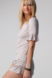 Jackie krótka piżama loungewear z falbankami – mleko migdałowe