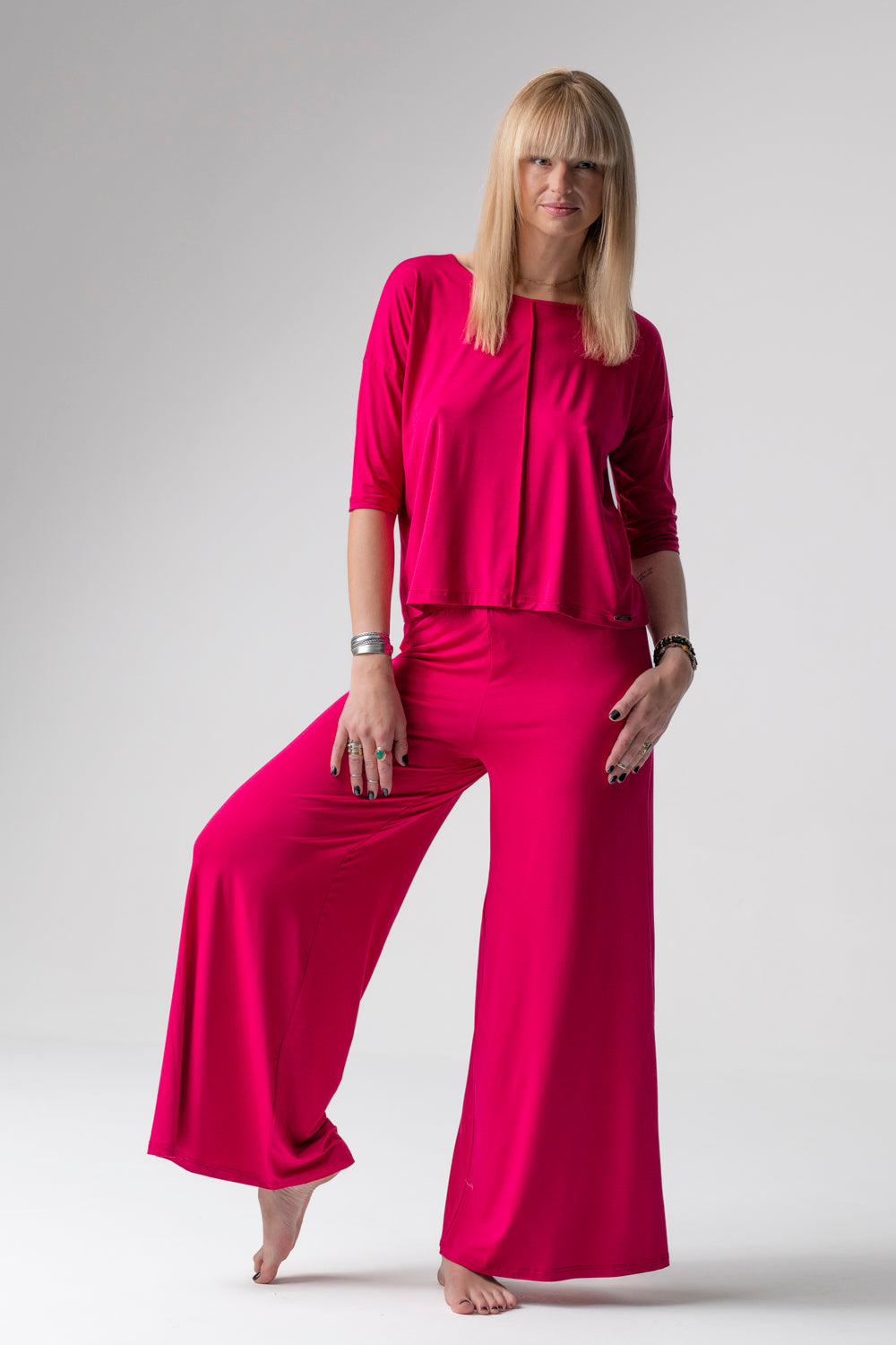 Jackie piżama loungewear z szerokimi spodniami – rubinowa