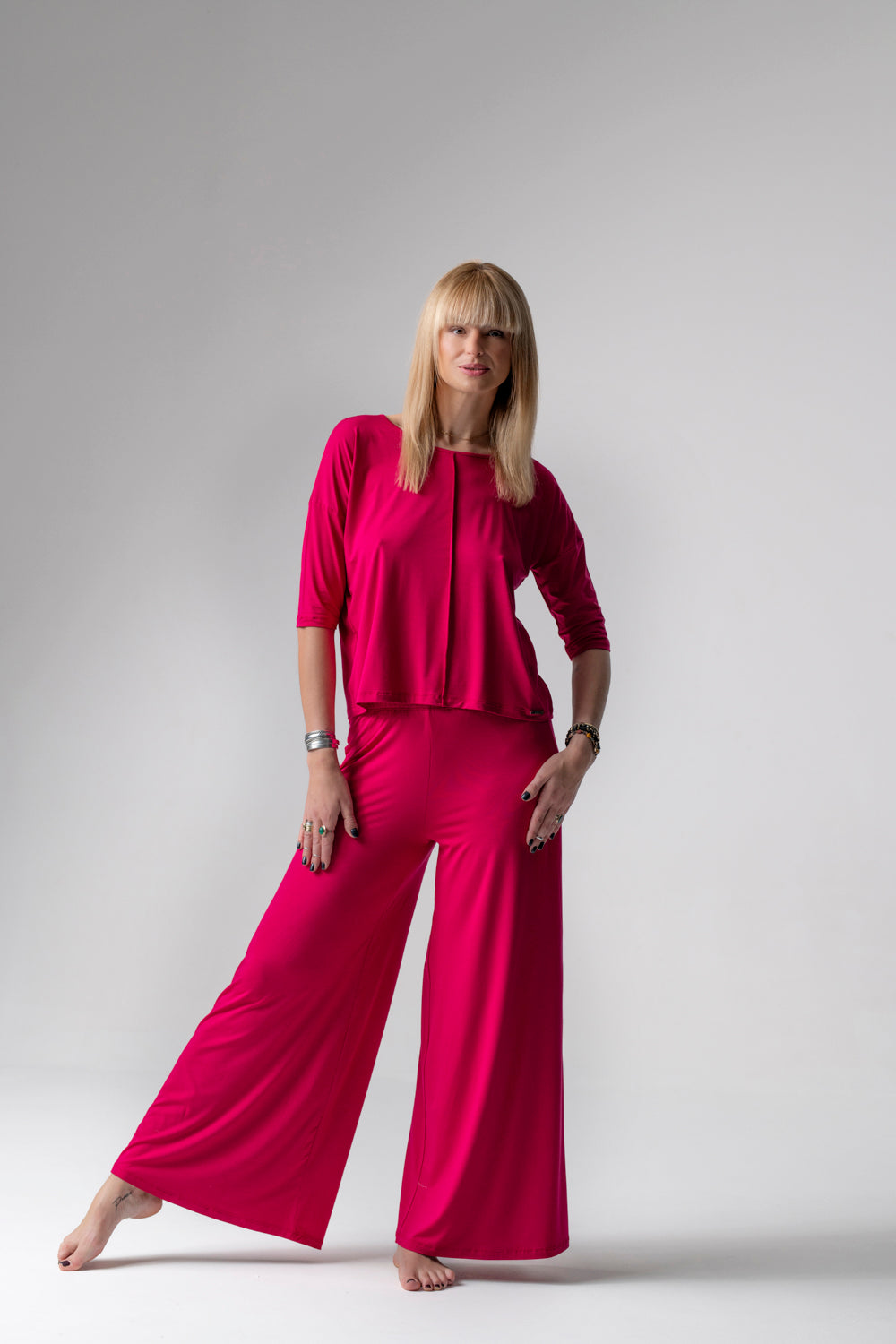 Jackie piżama loungewear z szerokimi spodniami – rubinowa