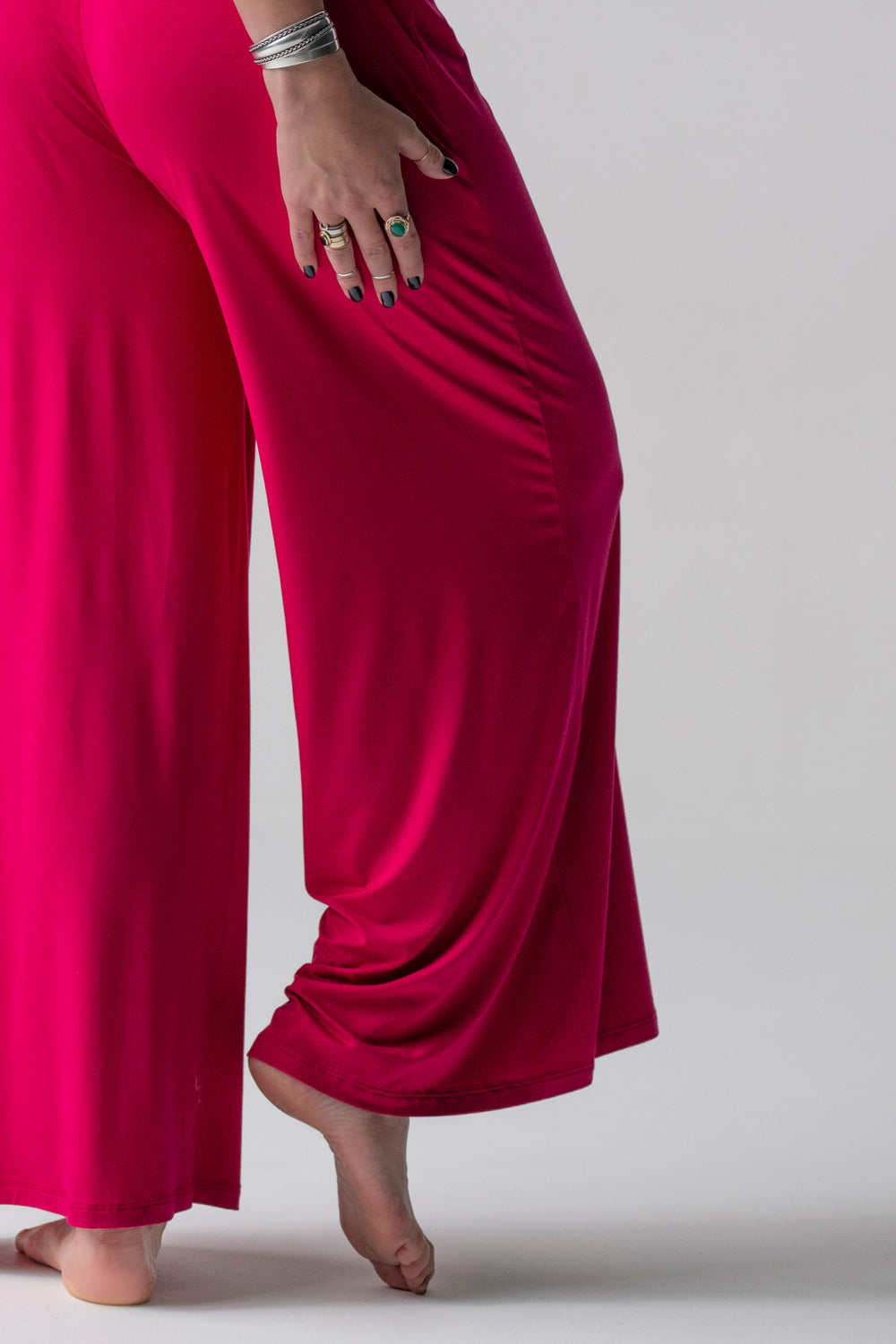 Jackie piżama loungewear z szerokimi spodniami – rubinowa_7