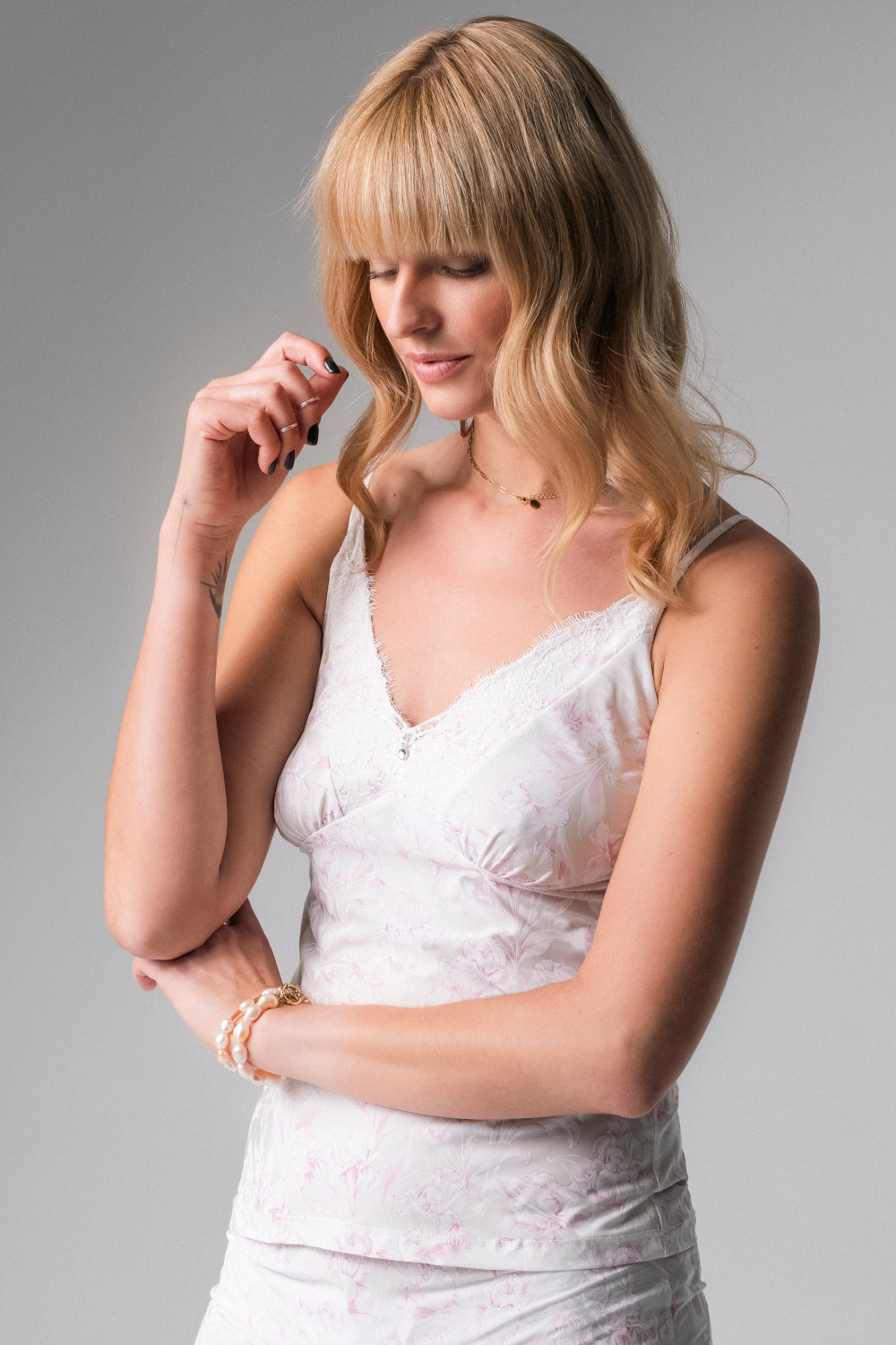 Juliet top bieliźniany z koronką – biało-różowy print_5