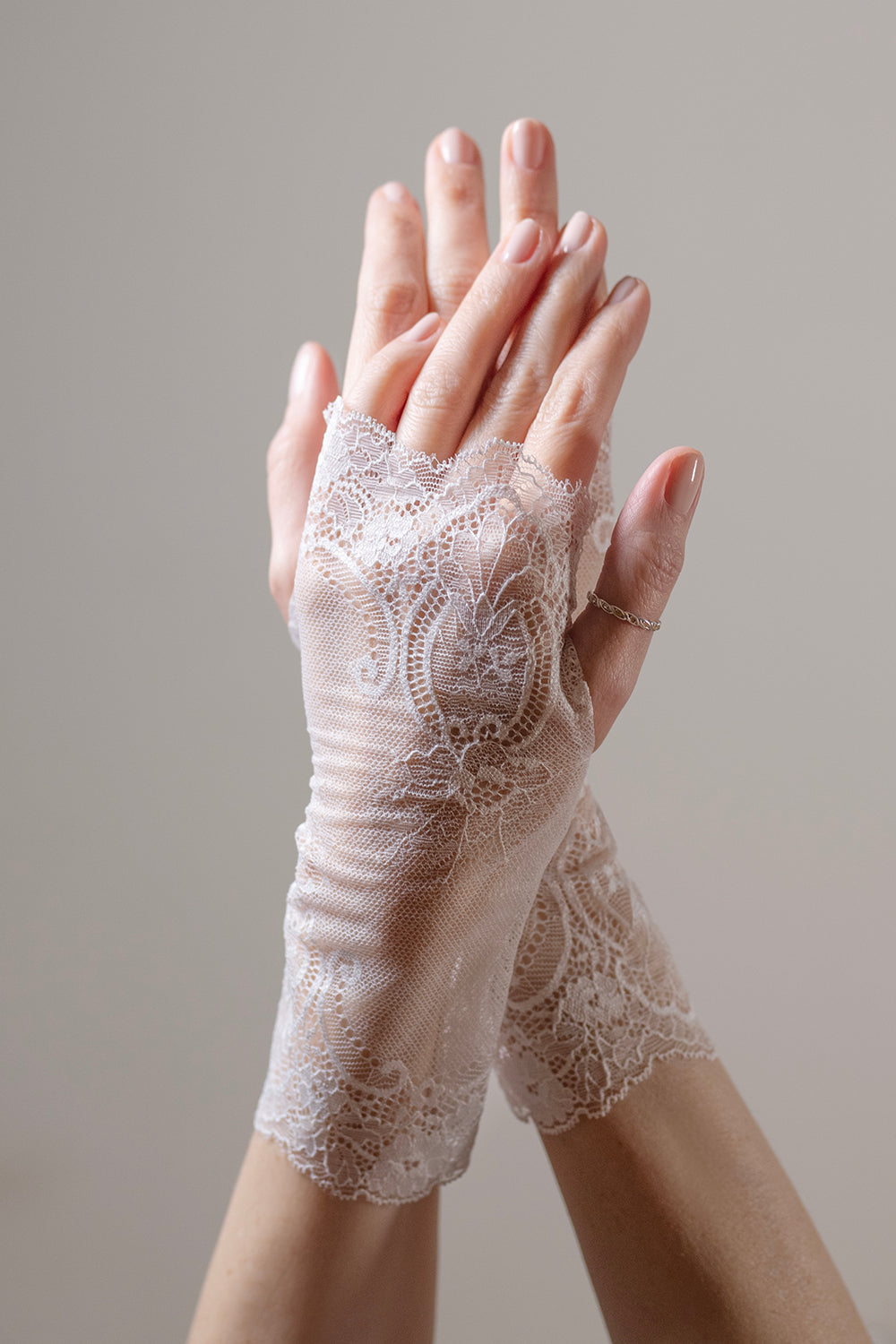 Koronkowe mitenki - Cichy Dotyk