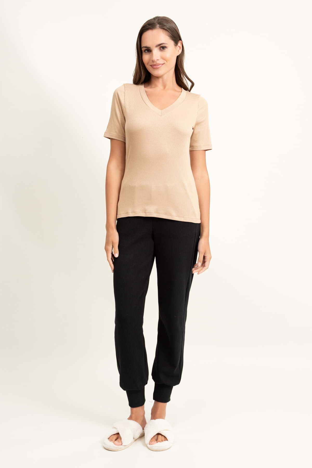 Loungewear viscose v-neck T-SHIRT – camel
