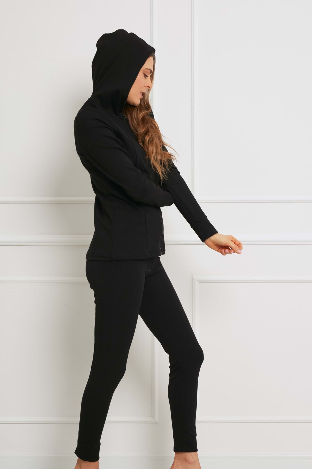 Loungewear dopasowana bluza bawełniana z kapturem – czarna