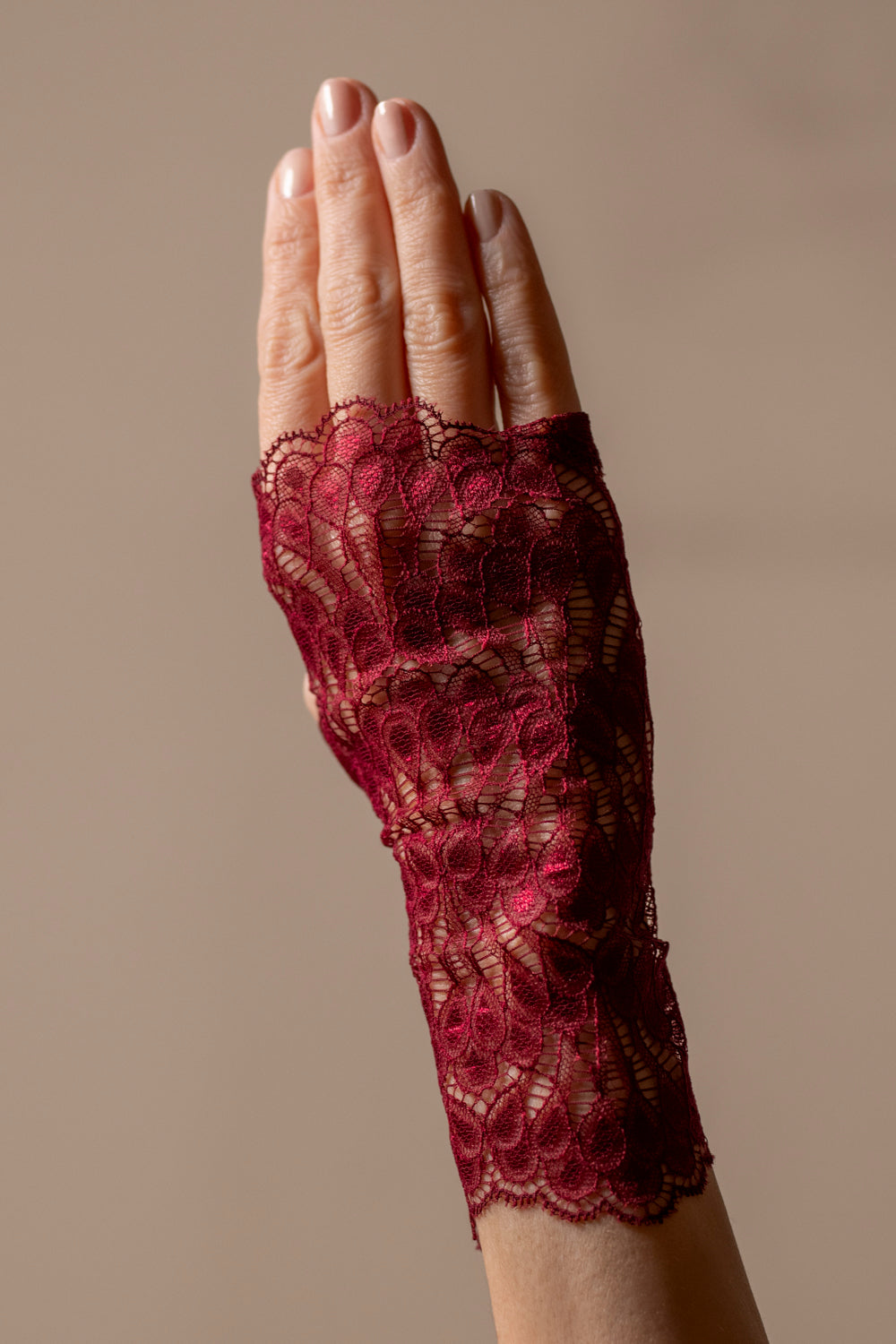 Poem mitenki koronkowe – czerwone wino_4