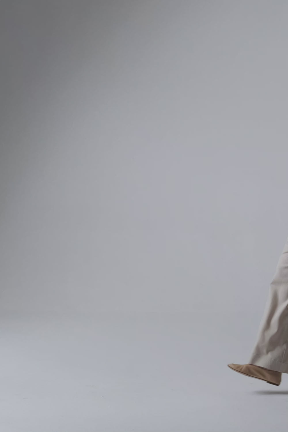 Load video: Meryl Linen loungewear set with long trousers - beige