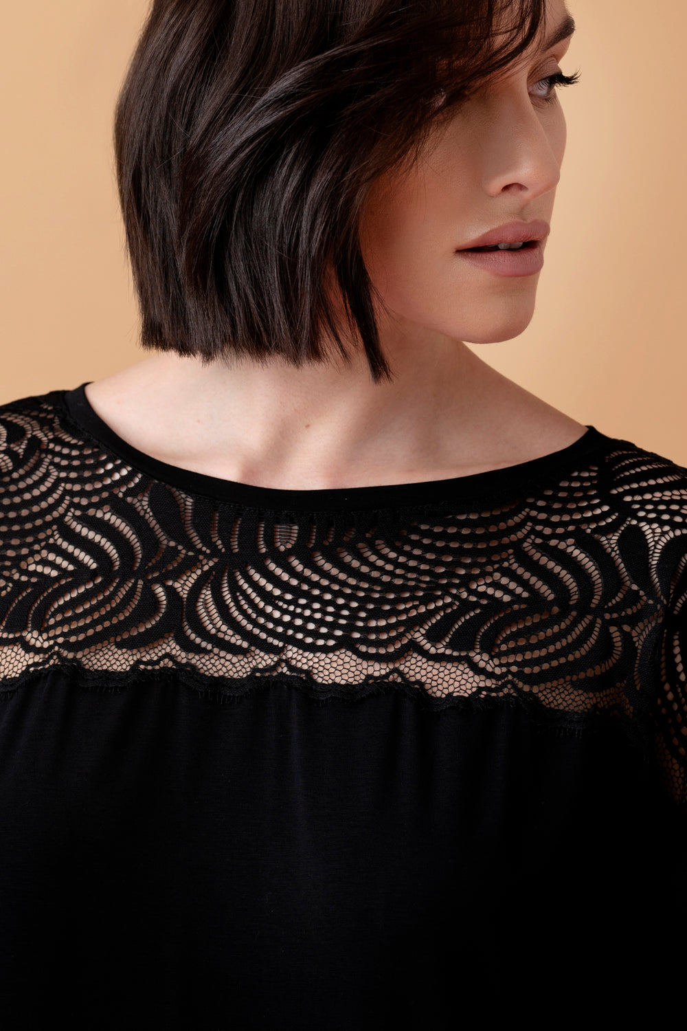 Serenade luźna koszula nocna z koronką – czarna_5