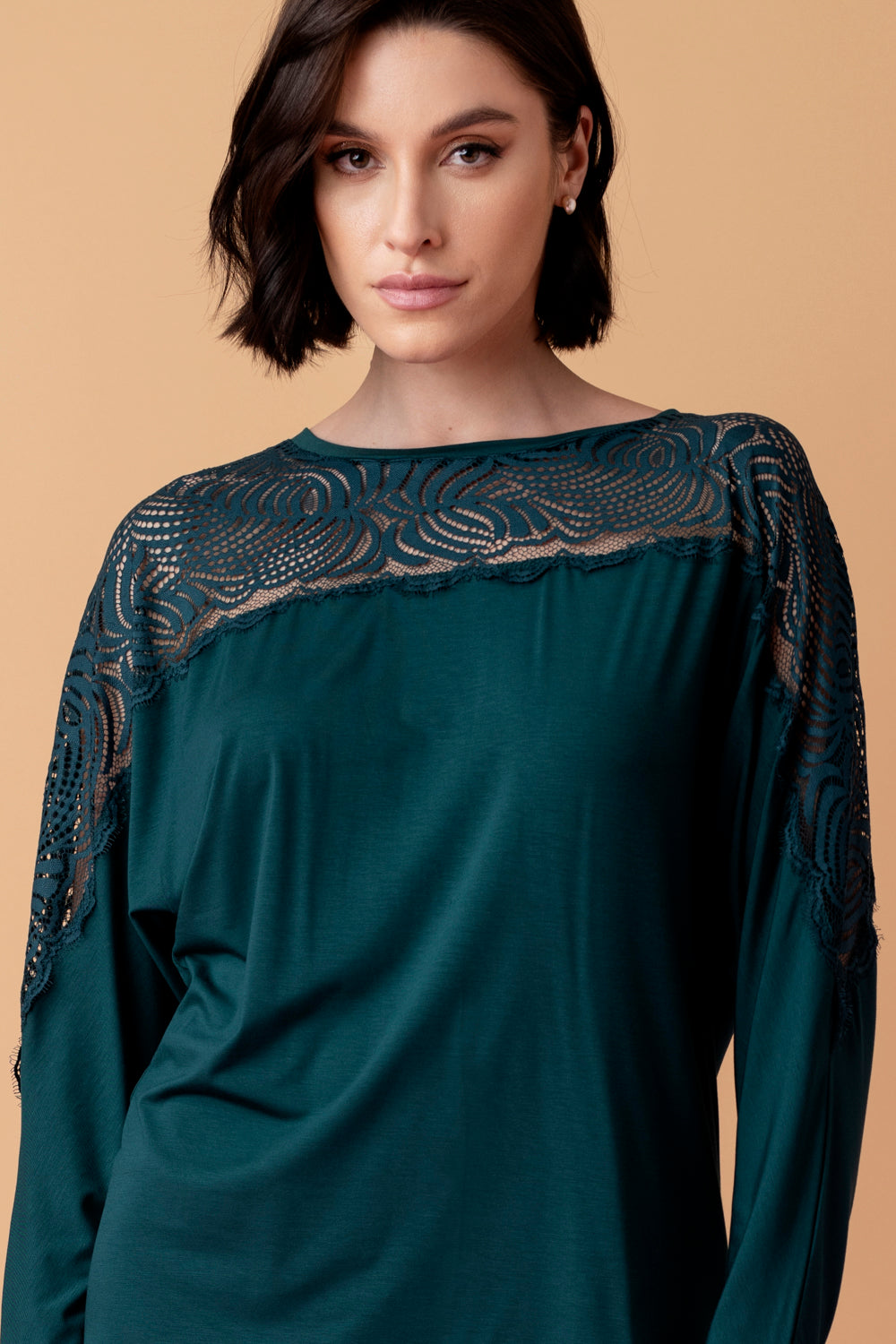 Serenade długa piżama z koronkowym wykończeniem – ciemna butelkowa zieleń_5