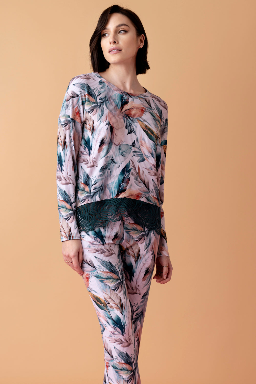 Sonnet długa piżama z koronką – druk pióra_6