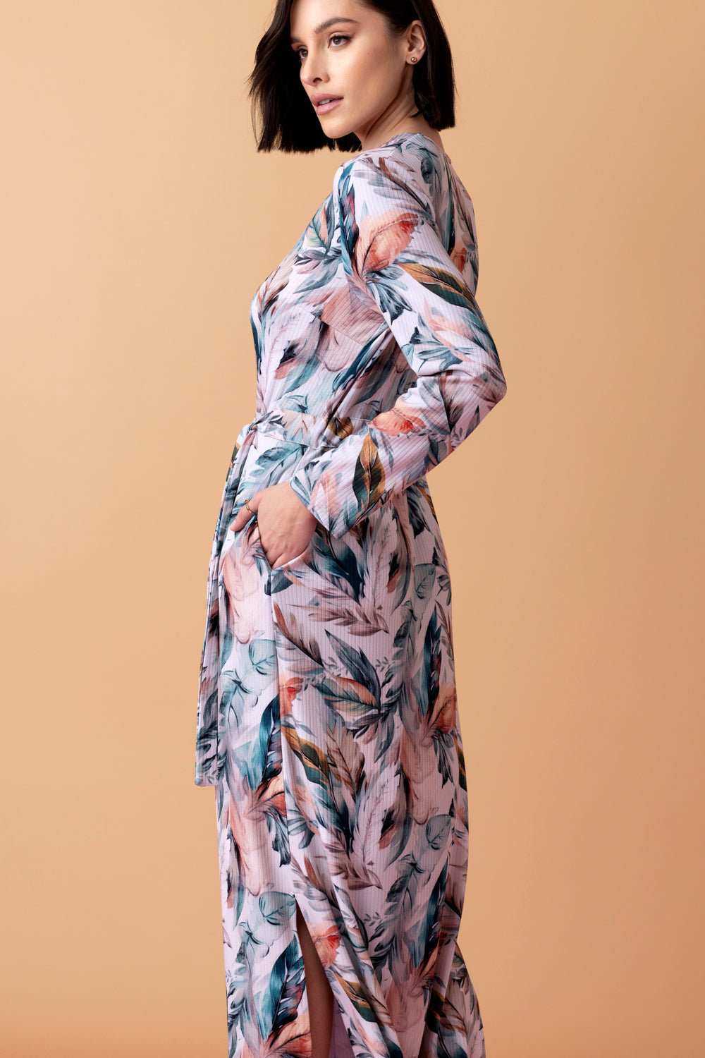 Sonnet długi peniuar kopertowy – druk pióra_2