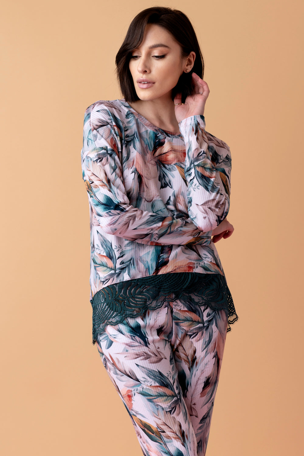 Sonnet długa piżama z koronką – druk pióra_3