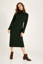 Sukienka z prążkowanej dzianiny z golfem – leśna zieleń