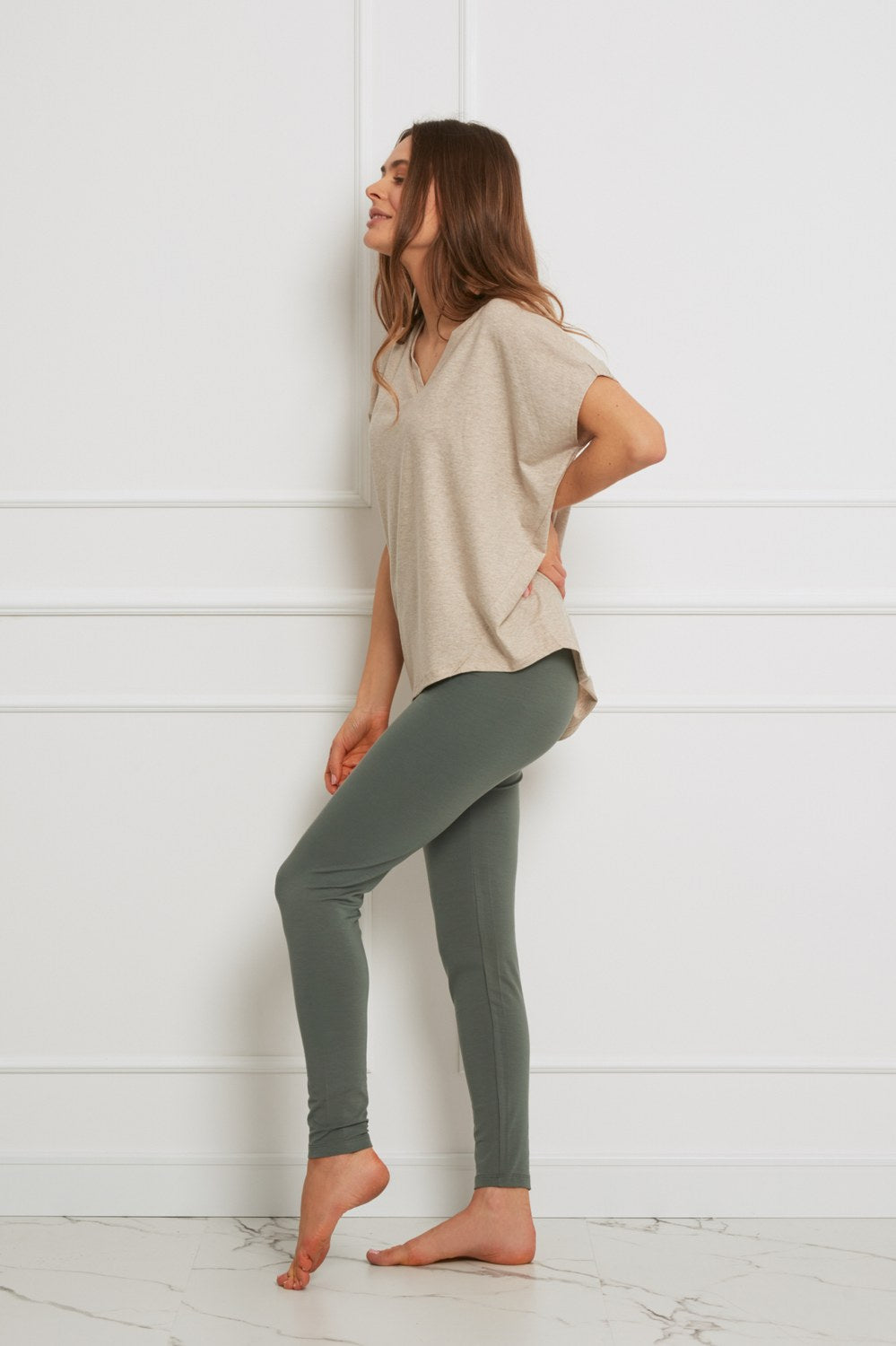 Loungewear top oversize z Tencelu - beżowy melanż_2